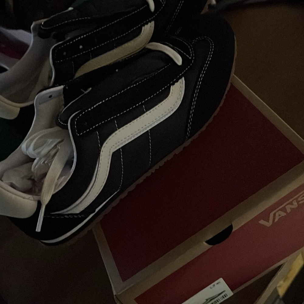 Vans Super Lowpro Black and White Sneakers
